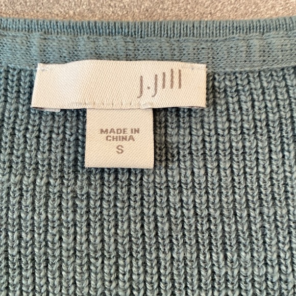 J. Jill - v-neck long sleeve tunic sweater. Size S - Picture 3 of 10